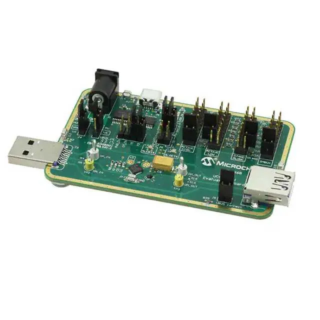 ADM00668 (UCS1003-1 EVALUATION BOARD)