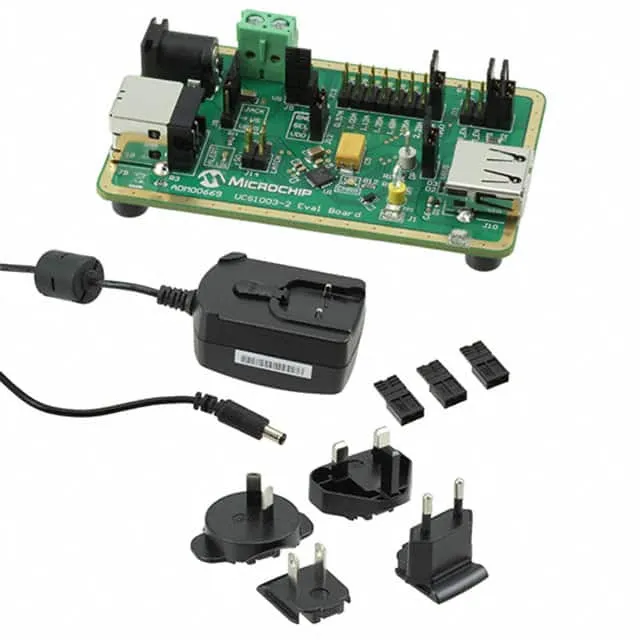 ADM00669 (UCS1003-2 EVALUATION BOARD)