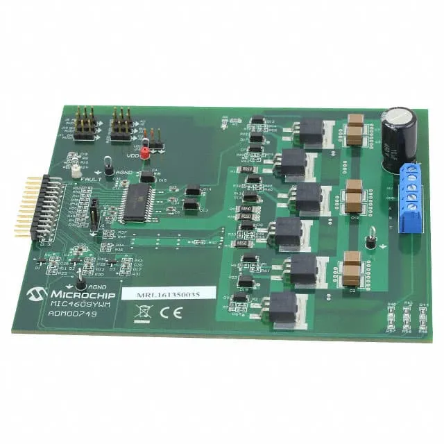 ADM00749 (MIC4609 EVALUATION BOARD)