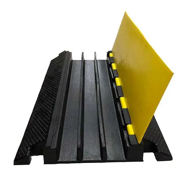 CSL20103-03 (3CHANNEL CABLE PROTECTOR 3')