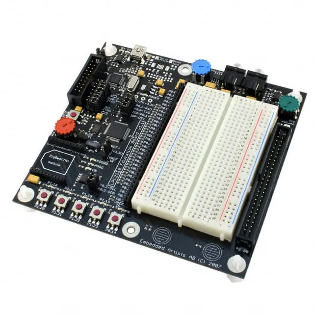 EA-EDU-010 (BOARD EDUCATION LPC2138)