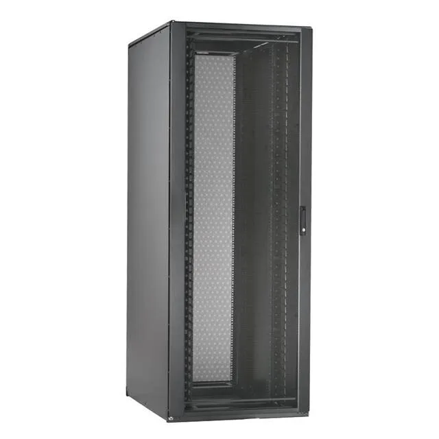 N82SHDB (42 RU 800MM SINGLE HINGE PERFORA)