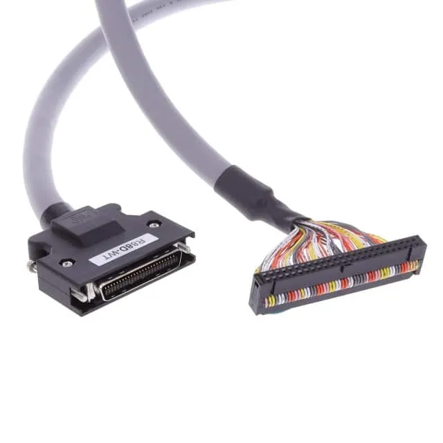 R88A-CTW001N (CONTROL CABLE 1M)