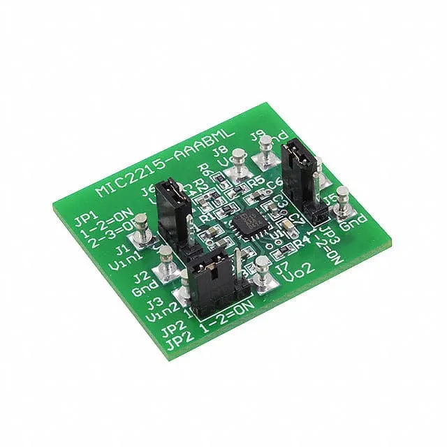 MIC2215-AAABML-EV (EVAL BOARD TRIPLE CAP LDO)